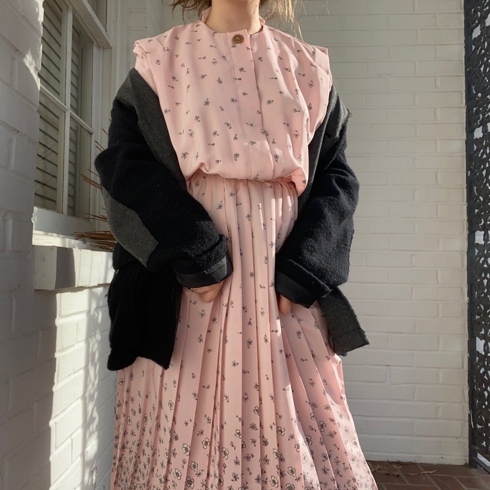 Vintage Leslie Fay Pink Floral Pleated Midi Dress